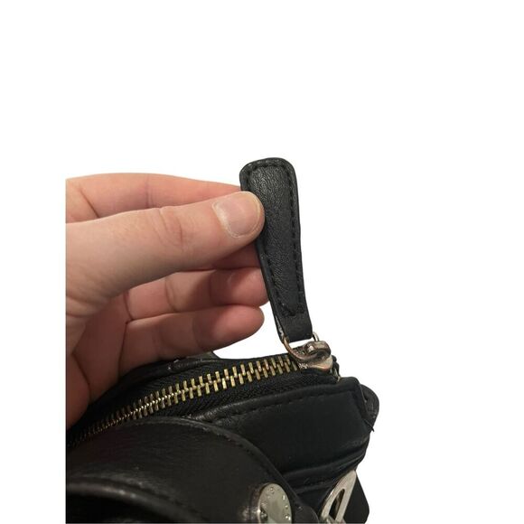 Steve Madden Big Black Purse , roomy good condition some wear - Picture 6 of 15